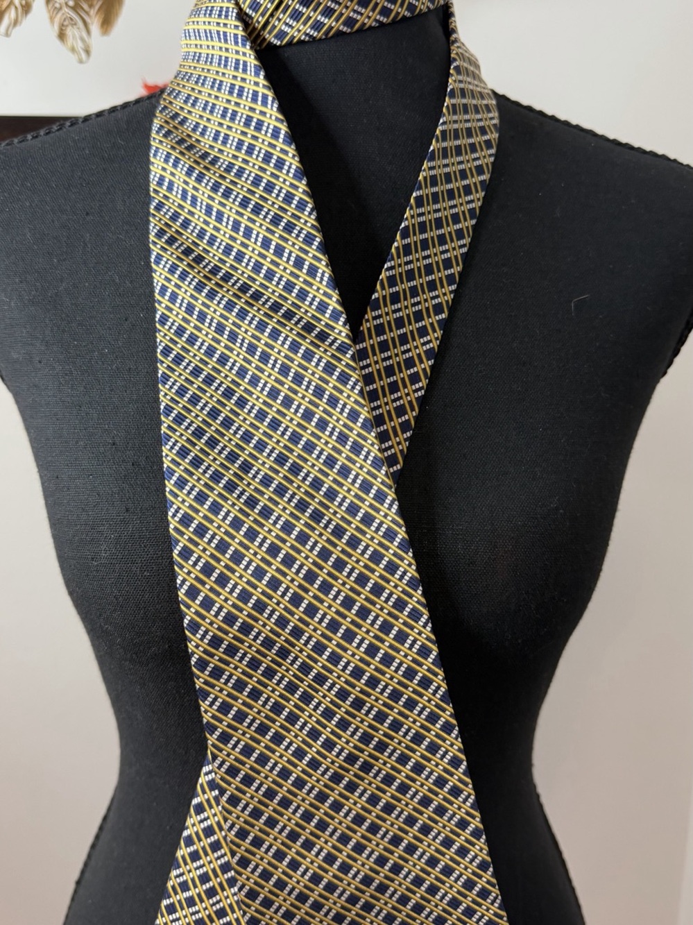 Lauren Ralph Lauren Men’s Silk Tie Navy Gold Geometric Plaid Necktie